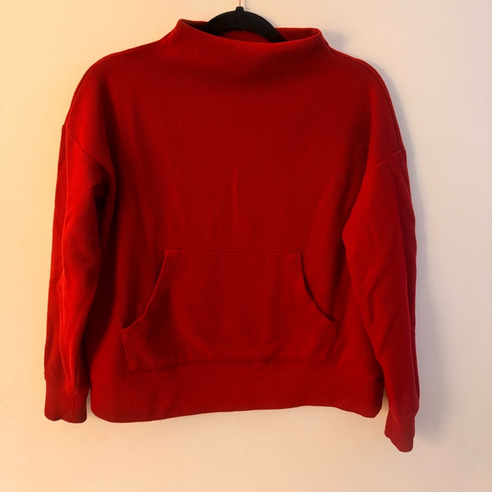 Banana Republic sweater/sweatshirt